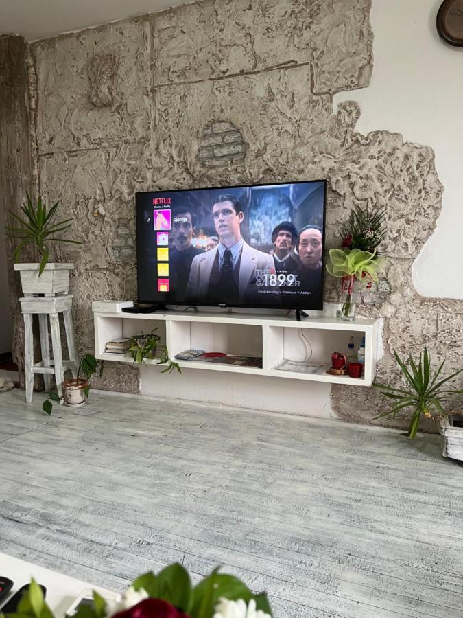 Mala Oaza Apartment Cacak Bagian luar foto